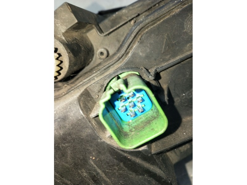 Recambio de faro izquierdo para ford mondeo berlina (ge) ambiente referencia OEM IAM   