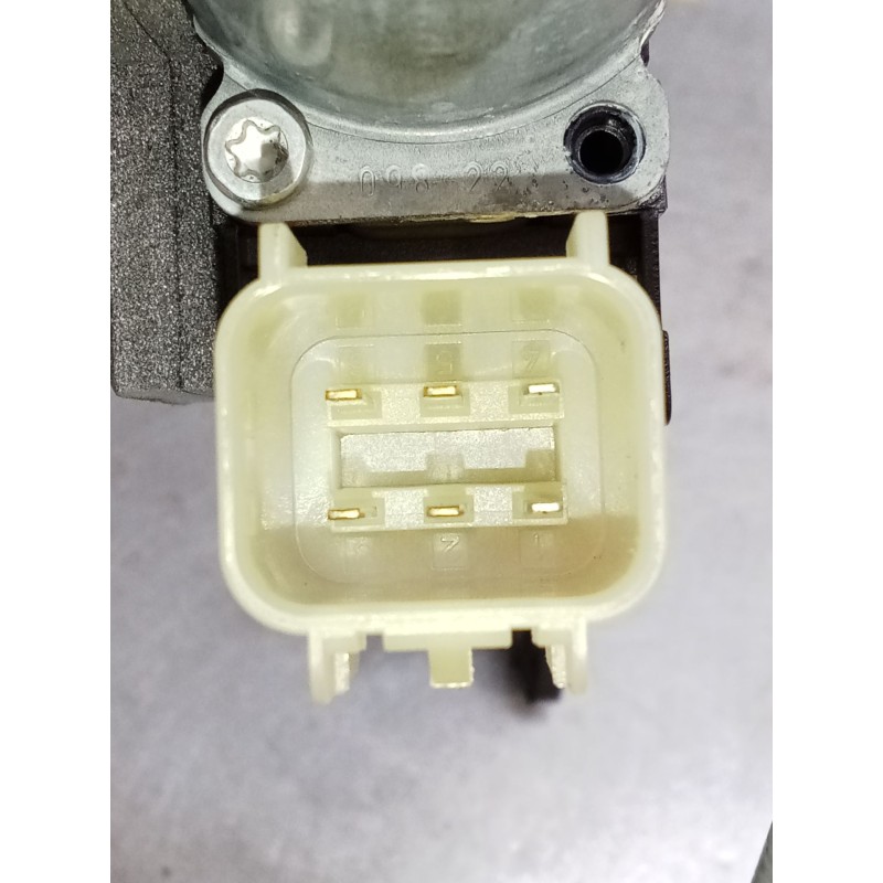 Recambio de elevalunas delantero derecho para land rover discovery v (l462) 2.0 sd4 4x4 referencia OEM IAM HY3223200AB 5P 