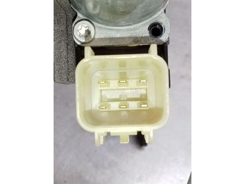 Recambio de elevalunas delantero derecho para land rover discovery v (l462) 2.0 sd4 4x4 referencia OEM IAM HY3223200AB 5P 