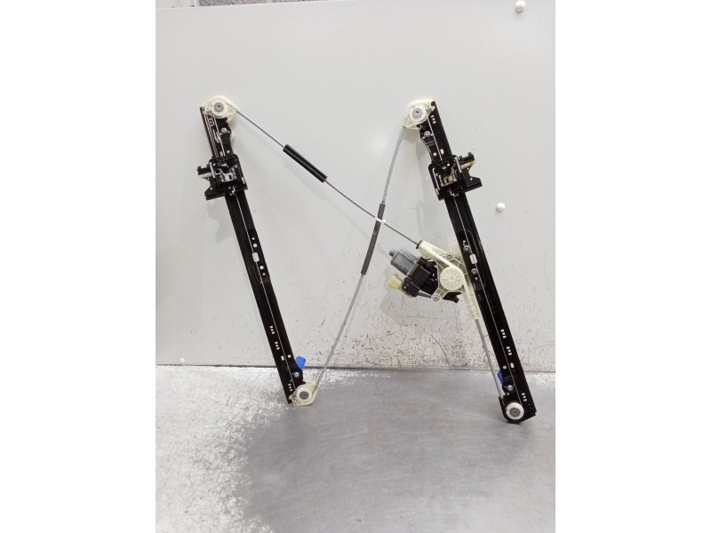 Recambio de elevalunas delantero derecho para land rover discovery v (l462) 2.0 sd4 4x4 referencia OEM IAM HY3223200AB 5P 