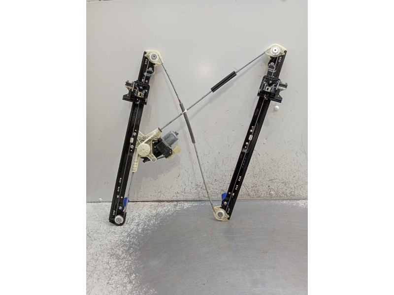 Recambio de elevalunas delantero izquierdo para land rover discovery v (l462) 2.0 sd4 4x4 referencia OEM IAM HY3223201AB 5P 