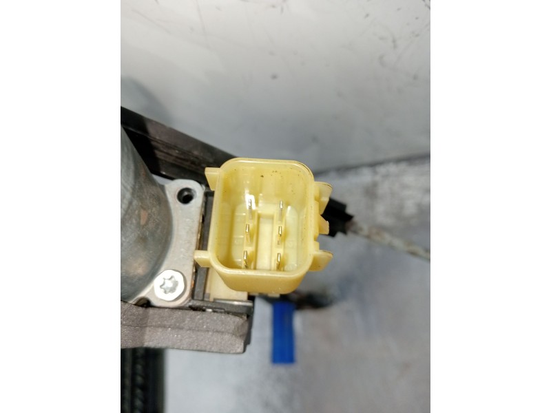 Recambio de elevalunas trasero derecho para land rover discovery v (l462) 2.0 sd4 4x4 referencia OEM IAM HY3227000AA 5P 