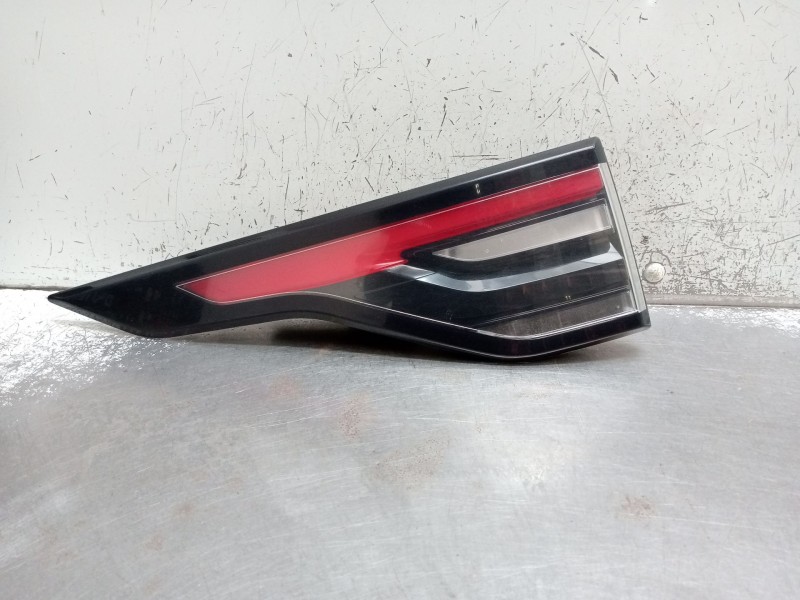 Recambio de piloto trasero izquierdo para land rover discovery v (l462) 2.0 sd4 4x4 referencia OEM IAM HY3213405AF  