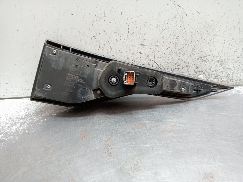 Recambio de piloto trasero izquierdo para land rover discovery v (l462) 2.0 sd4 4x4 referencia OEM IAM HY3213405AF  