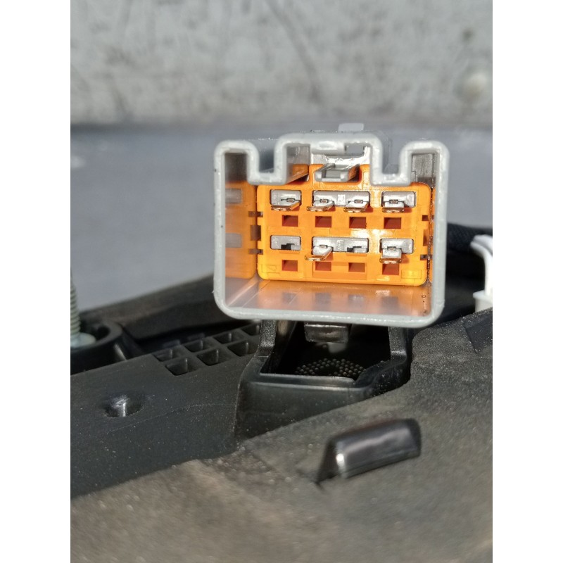 Recambio de piloto trasero derecho interior para land rover discovery v (l462) 2.0 sd4 4x4 referencia OEM IAM HY3213192AD  