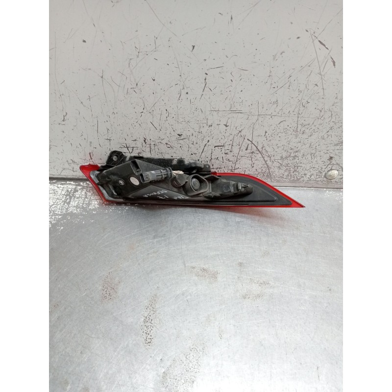 Recambio de piloto trasero izquierdo paragolpes para land rover discovery v (l462) 2.0 sd4 4x4 referencia OEM IAM   