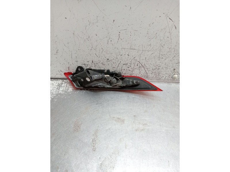 Recambio de piloto trasero izquierdo paragolpes para land rover discovery v (l462) 2.0 sd4 4x4 referencia OEM IAM   