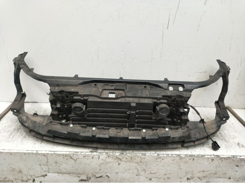 Recambio de panel frontal para land rover discovery v (l462) 2.0 sd4 4x4 referencia OEM IAM   