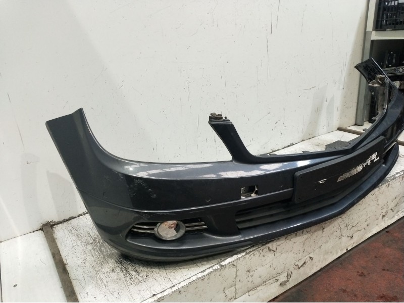 Recambio de paragolpes delantero para mercedes-benz clase c (w204) c 220 cdi (204.002) referencia OEM IAM   