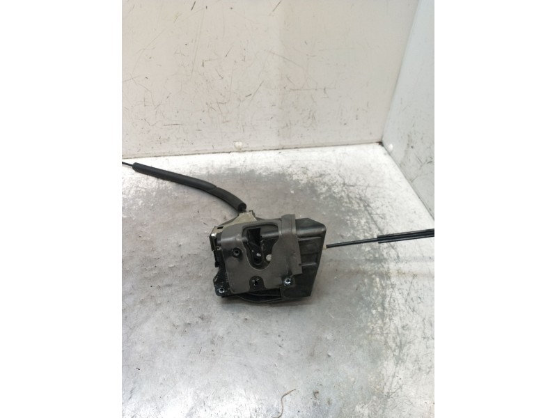 Recambio de motor cierre centralizado trasero derecho para land rover discovery v (l462) 2.0 sd4 4x4 referencia OEM IAM HY322499