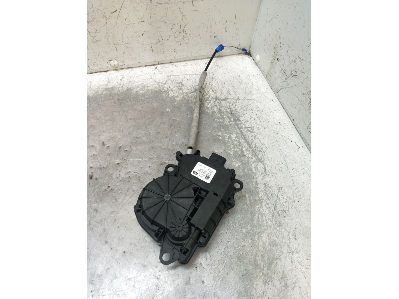 Recambio de motor cierre centralizado porton para land rover discovery v (l462) 2.0 sd4 4x4 referencia OEM IAM DK62404C10AE 5P 