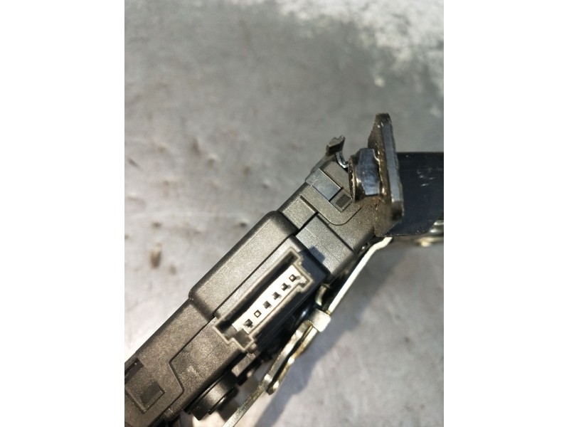 Recambio de motor cierre centralizado porton para land rover discovery v (l462) 2.0 sd4 4x4 referencia OEM IAM CPLA442A66AE 5P 