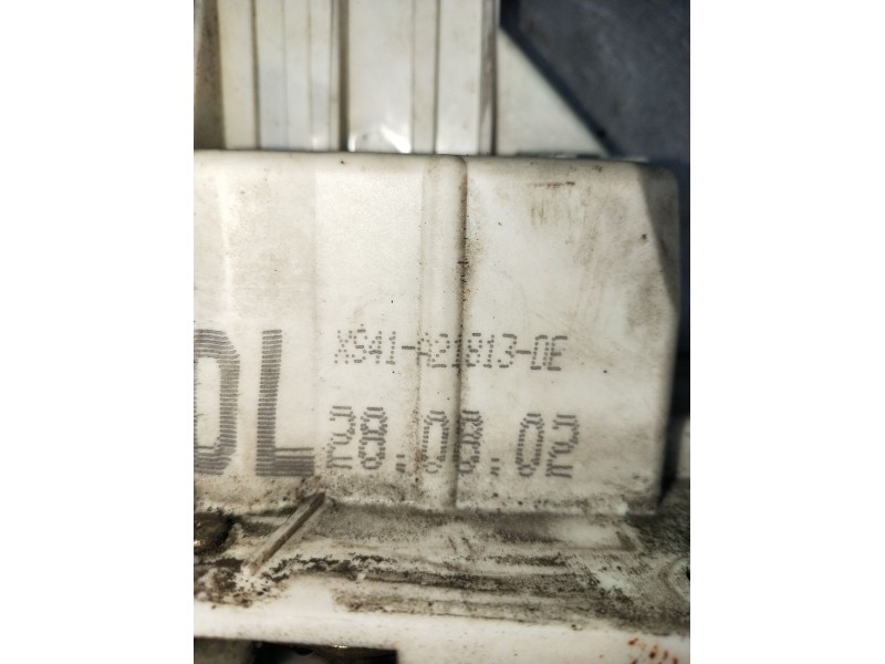 Recambio de motor cierre centralizado delantero izquierdo para ford mondeo berlina (ge) ambiente referencia OEM IAM XS41A21813DE