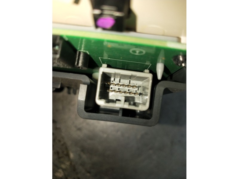 Recambio de luz interior para land rover discovery v (l462) 2.0 sd4 4x4 referencia OEM IAM HY32519A58 18070820015 