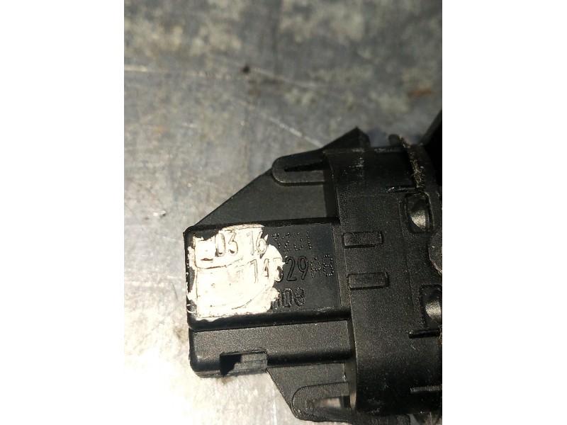 Recambio de mando elevalunas delantero derecho para ford mondeo berlina (ge) ambiente referencia OEM IAM 14529 5P 