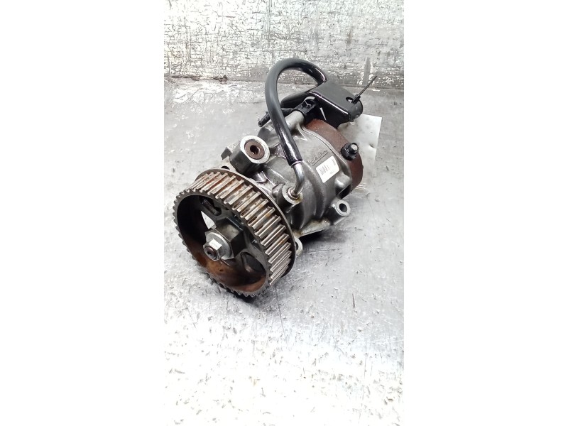 Recambio de bomba inyeccion para renault clio iii 1.5 dci diesel referencia OEM IAM 8200057225 167009788R DELPHI