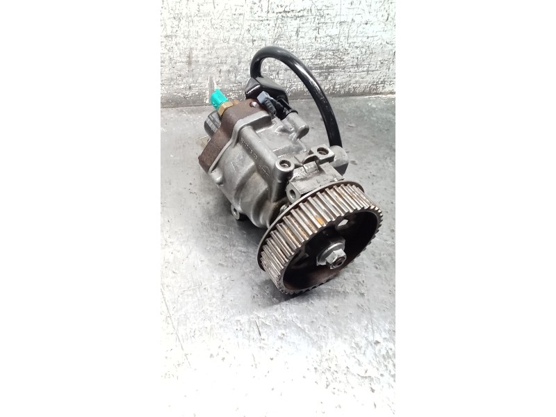 Recambio de bomba inyeccion para renault clio iii 1.5 dci diesel referencia OEM IAM 8200057225 167009788R DELPHI