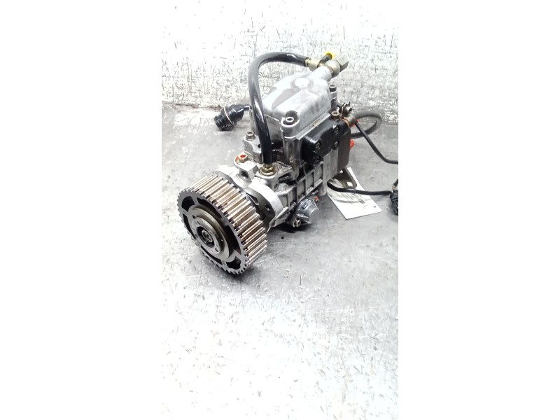 Recambio de bomba inyeccion para renault kangoo (kc0/1_) 1.9 dti (kc0u) referencia OEM IAM 7700110395 0460414988 BOSCH