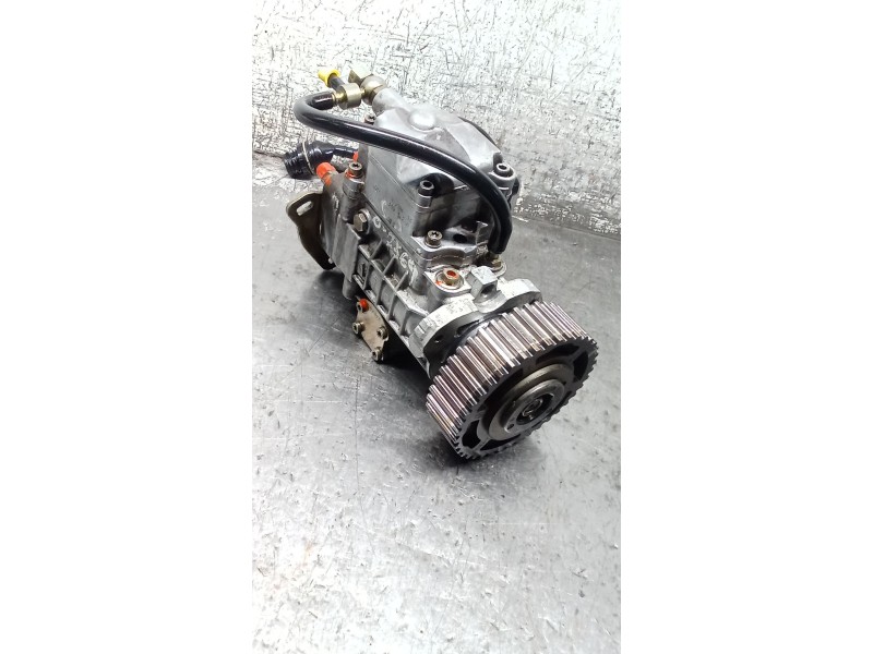 Recambio de bomba inyeccion para renault kangoo (kc0/1_) 1.9 dti (kc0u) referencia OEM IAM 7700110395 0460414988 BOSCH