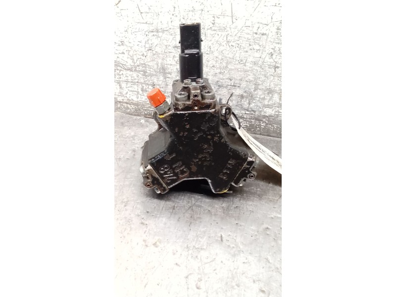 Recambio de bomba inyeccion para mercedes-benz sprinter 02.00  caja abierta 311 cdi (903.611-612-613) referencia OEM IAM 0986437
