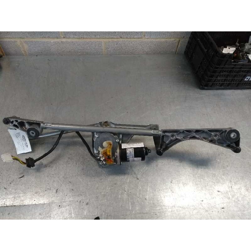 Recambio de motor limpia delantero para mercedes clase clk (w209) coupe 3.2 v6 18v cat referencia OEM IAM 404518 A2038200342 