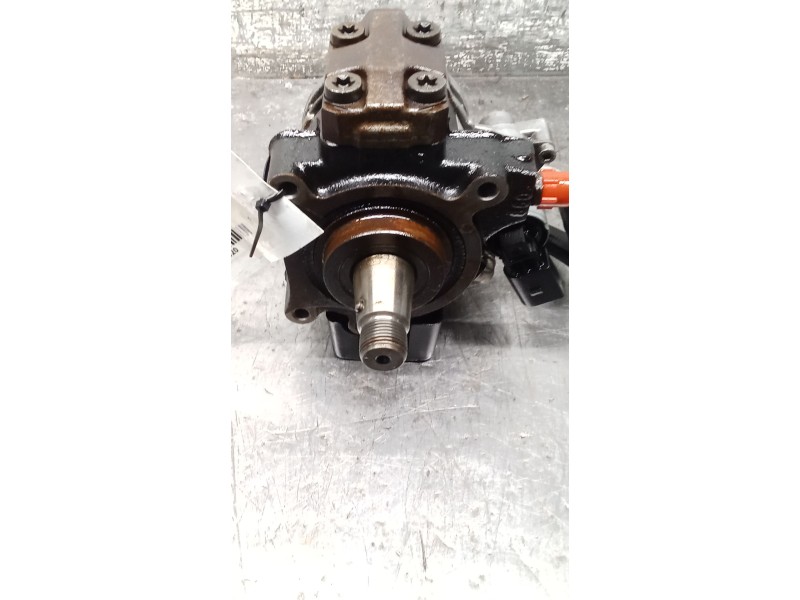 Recambio de bomba inyeccion para seat leon (1p1) 1.6 tdi referencia OEM IAM 03L130755E 081110215514 CONTINENTAL