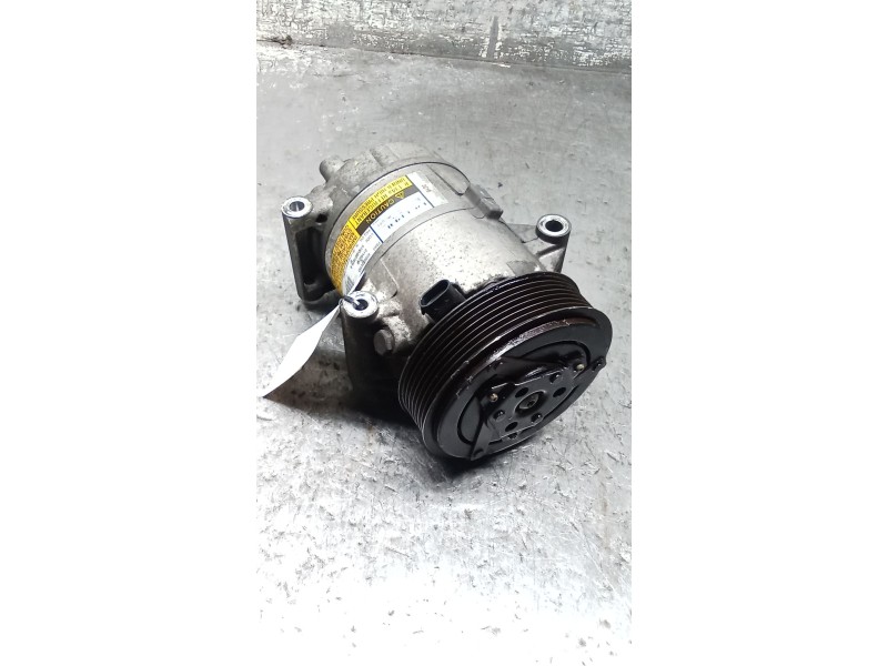 Recambio de compresor aire acondicionado para renault megane ii coupé-cabriolet (em0/1_) 1.9 dci referencia OEM IAM 8200309193  