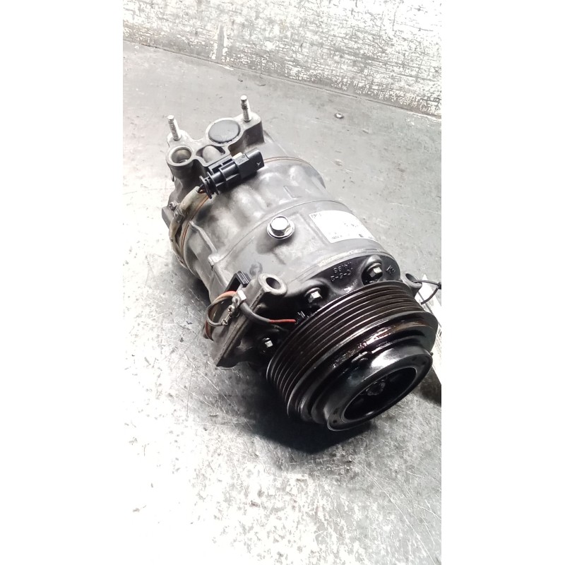 Recambio de compresor aire acondicionado para land rover discovery v (l462) 2.0 sd4 4x4 referencia OEM IAM CPLA19D629BH  