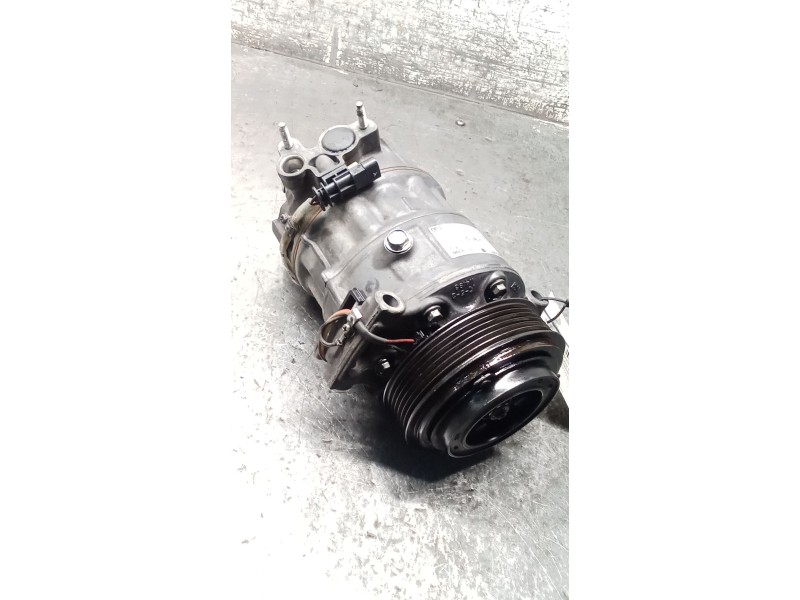 Recambio de compresor aire acondicionado para land rover discovery v (l462) 2.0 sd4 4x4 referencia OEM IAM CPLA19D629BH  