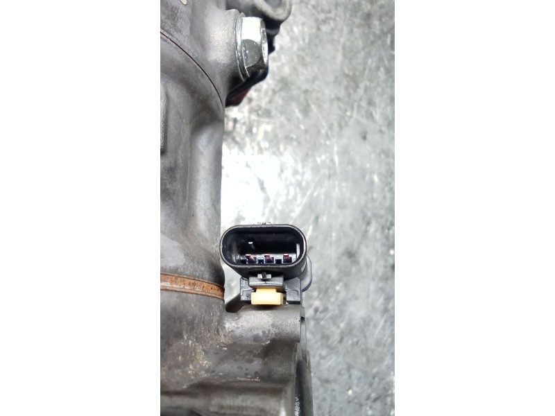 Recambio de compresor aire acondicionado para land rover discovery v (l462) 2.0 sd4 4x4 referencia OEM IAM CPLA19D629BH  