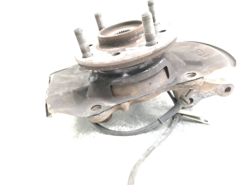 Recambio de mangueta delantera derecha para mitsubishi carisma berlina 5 (da0) 1.6 cat referencia OEM IAM   