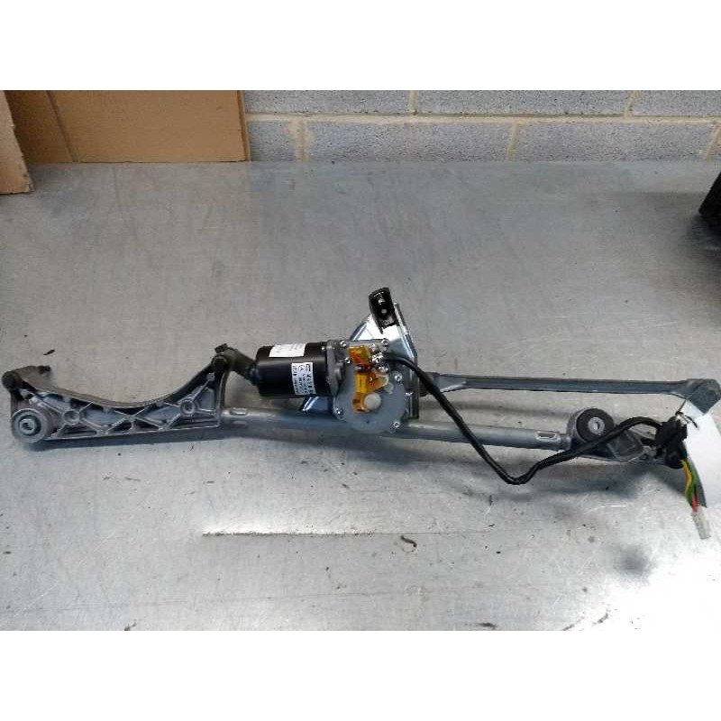 Recambio de motor limpia delantero para mercedes clase clk (w209) coupe 2.7 cdi 20v cat referencia OEM IAM 404518 A2038200342 