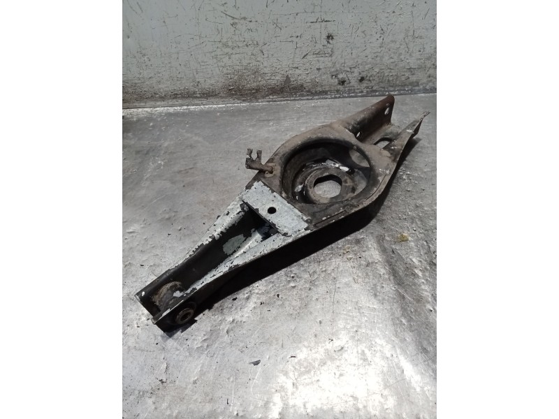Recambio de brazo suspension inferior trasero izquierdo para peugeot 406 (8b) 2.0 hdi 90 referencia OEM IAM   