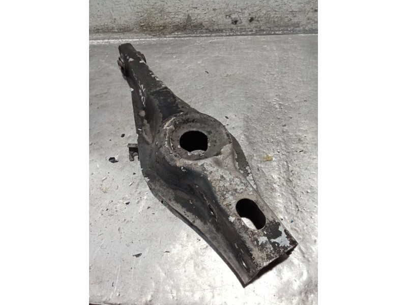 Recambio de brazo suspension inferior trasero izquierdo para peugeot 406 (8b) 2.0 hdi 90 referencia OEM IAM   