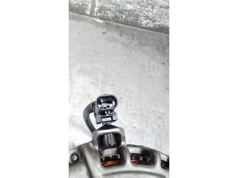 Recambio de alternador para land rover discovery v (l462) 2.0 sd4 4x4 referencia OEM IAM GX7310300DF 0125813038 230A