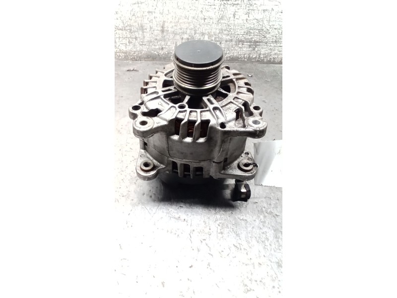 Recambio de alternador para seat leon (1p1) 1.6 tdi referencia OEM IAM 03L903023F  140A