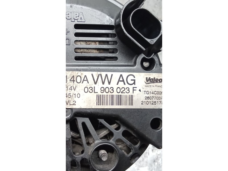 Recambio de alternador para seat leon (1p1) 1.6 tdi referencia OEM IAM 03L903023F  140A