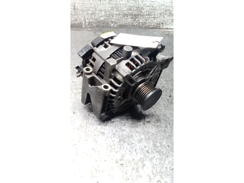 Recambio de alternador para mercedes-benz clase c (w204) c 220 cdi (204.002) referencia OEM IAM 0121715029  
