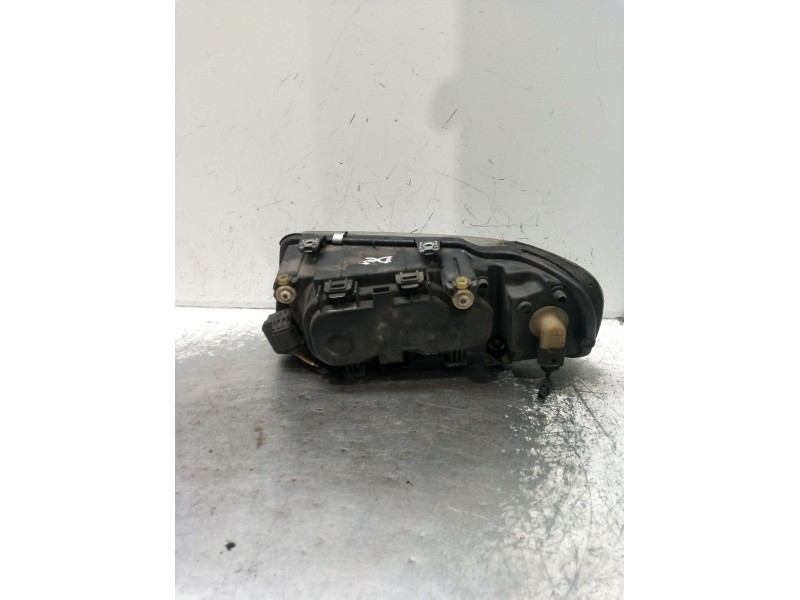 Recambio de faro derecho para audi a3 (8l1) 1.9 tdi referencia OEM IAM   
