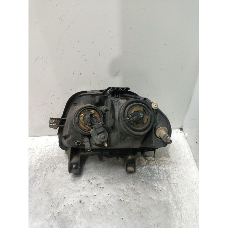 Recambio de faro derecho para renault clio ii (bb_, cb_) 1.9 d (b/cb0e, bb0j) referencia OEM IAM   