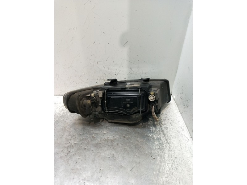 Recambio de faro izquierdo para seat toledo ii (1m2) 1.9 tdi referencia OEM IAM 1M1941001D 67742691 