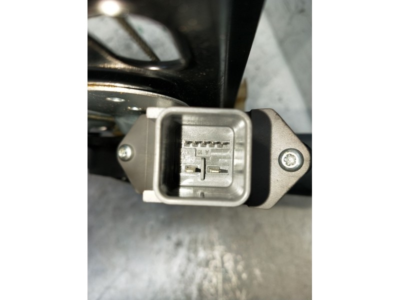 Recambio de elevalunas delantero derecho para opel insignia berlina cosmo referencia OEM IAM  5P 