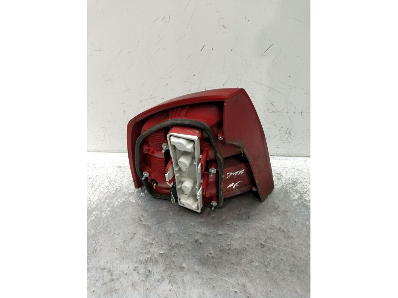 Recambio de piloto trasero derecho para skoda octavia ii (1z3) 1.9 tdi referencia OEM IAM   