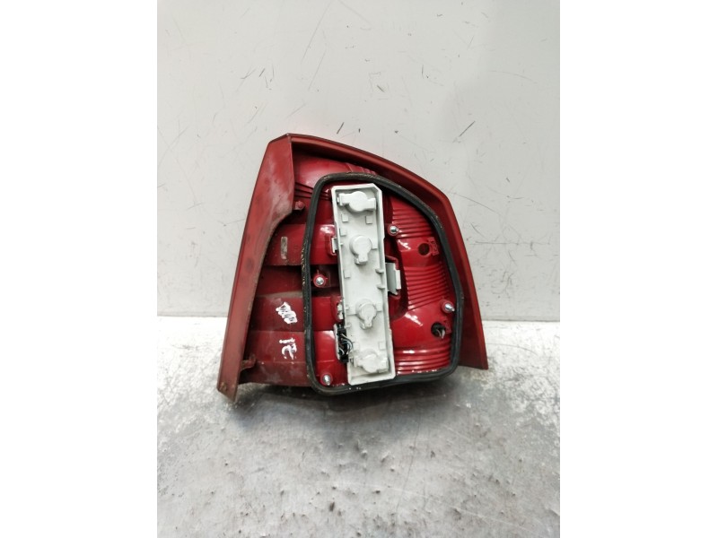 Recambio de piloto trasero izquierdo para skoda octavia ii (1z3) 1.9 tdi referencia OEM IAM   