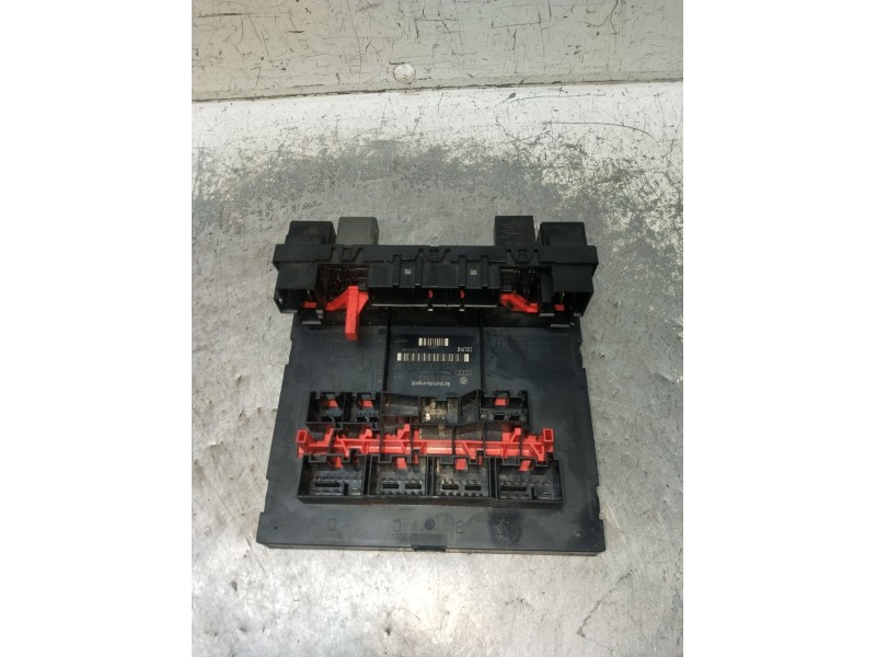 Recambio de caja reles / fusibles para skoda octavia ii (1z3) 1.9 tdi referencia OEM IAM 3C0937049AE 28068688 