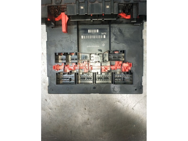 Recambio de caja reles / fusibles para skoda octavia ii (1z3) 1.9 tdi referencia OEM IAM 3C0937049AE 28068688 