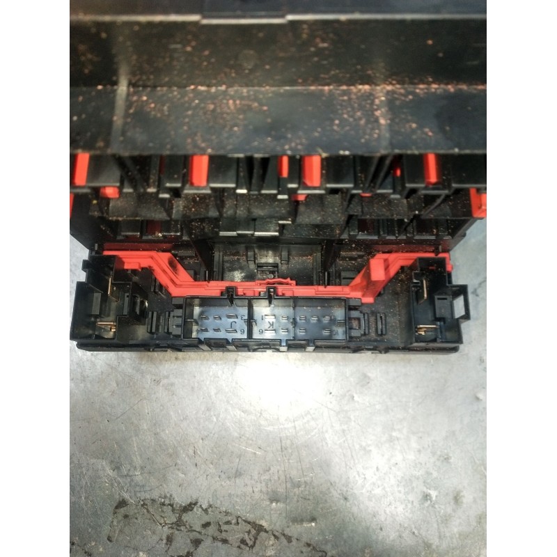Recambio de caja reles / fusibles para skoda octavia ii (1z3) 1.9 tdi referencia OEM IAM 3C0937049AE 28068688 