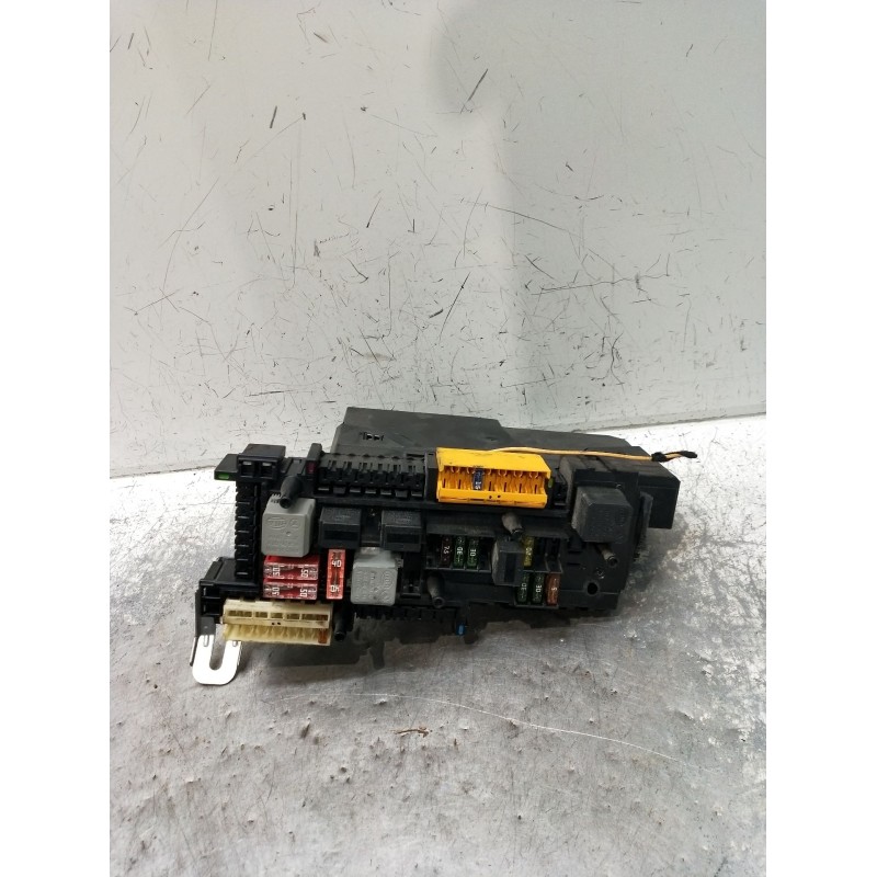 Recambio de caja reles / fusibles para mercedes-benz clase c (w204) c 220 cdi (204.002) referencia OEM IAM 5DK00922527 204545820