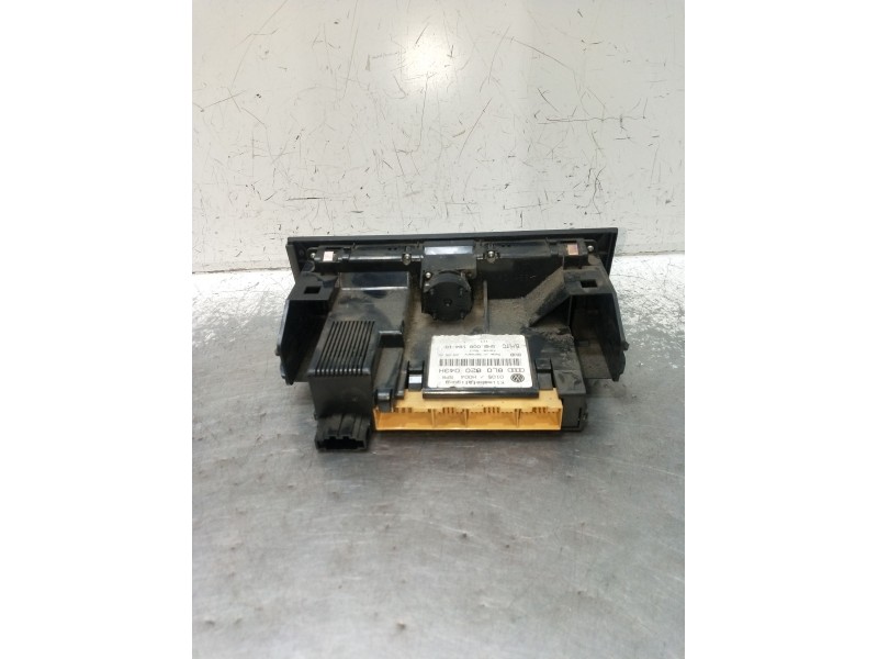 Recambio de mando calefaccion / aire acondicionado para audi a3 (8l1) 1.9 tdi referencia OEM IAM 8L0820043 5HB00818410 