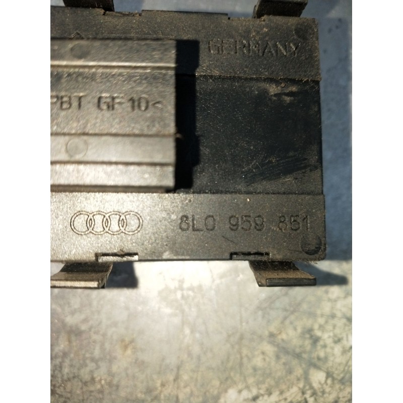 Recambio de mando elevalunas delantero izquierdo para audi a3 (8l1) 1.9 tdi referencia OEM IAM 8L0959851 3P 